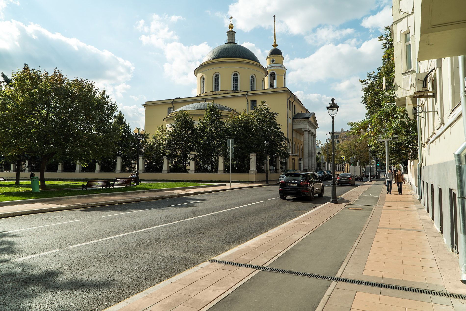 Большая никитская москва